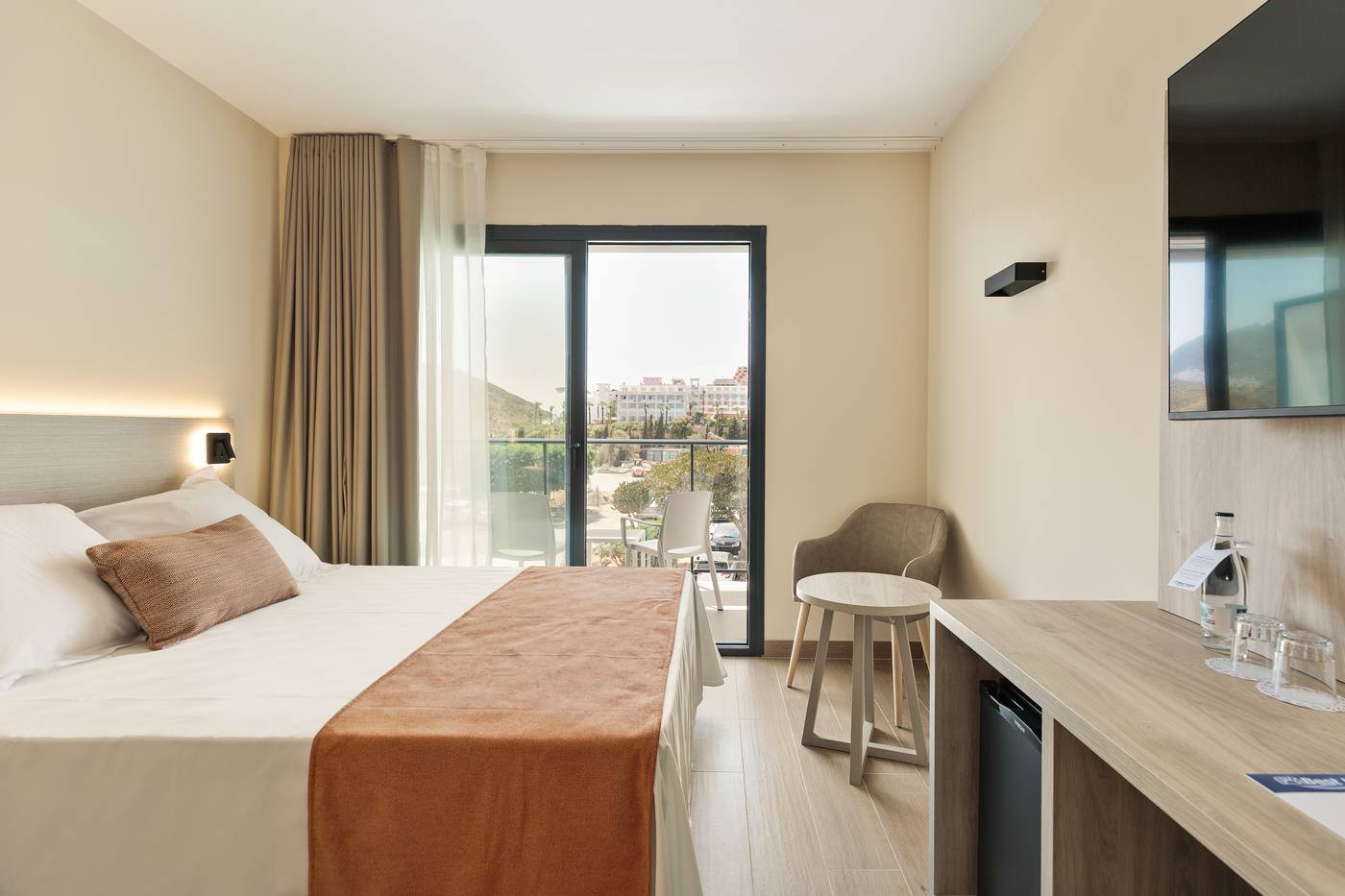 Best-Oasis-Tropical-Room-27