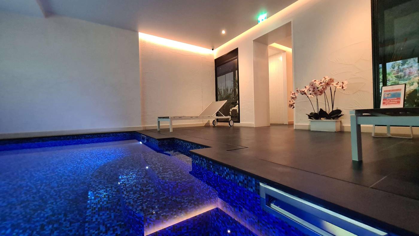 Hotel-Keppler-Pool-37