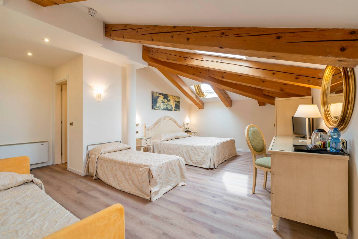 Hotel-Panorama-Room-7