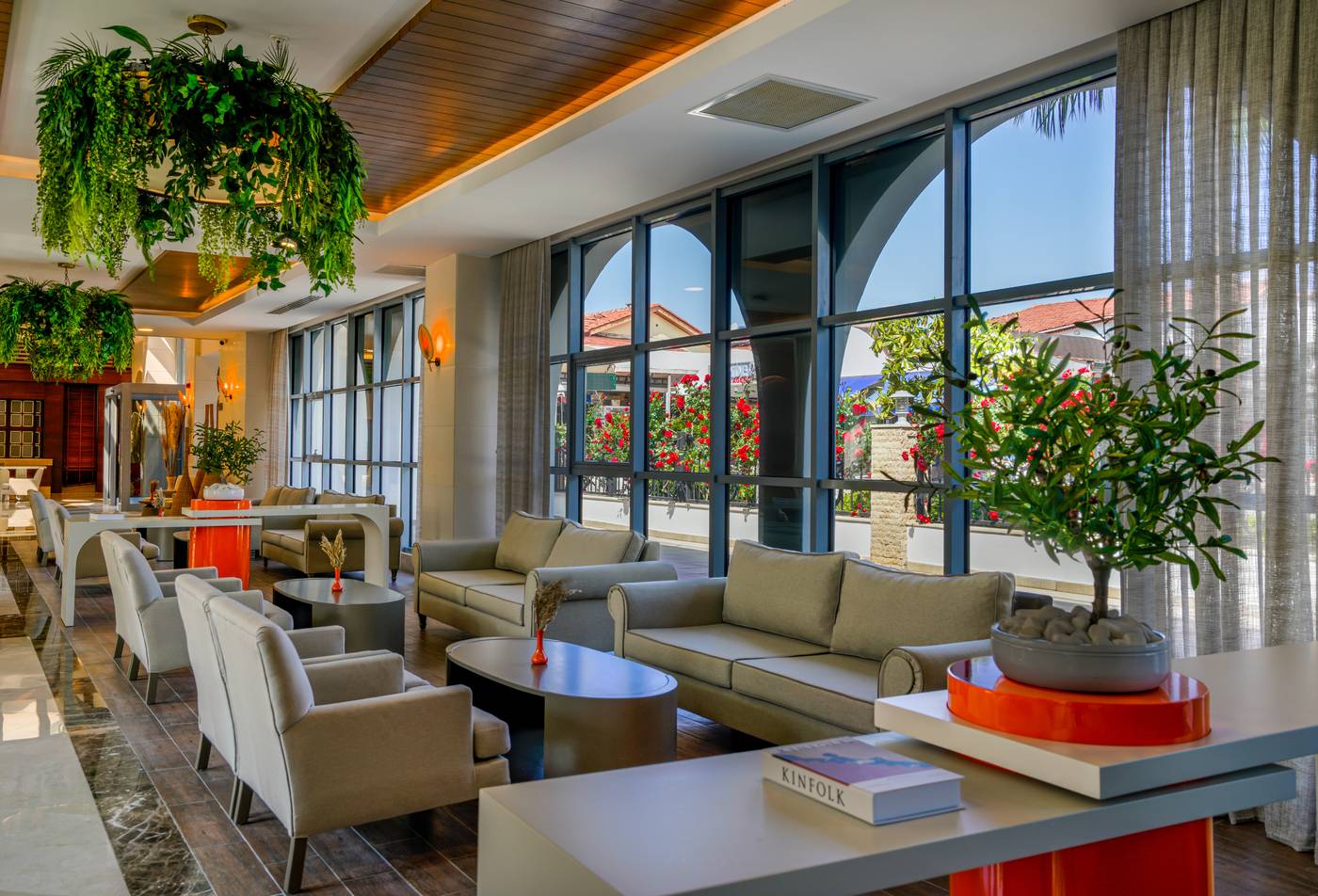 Diamond-Beach-Hotel---SPA-Lobby-49