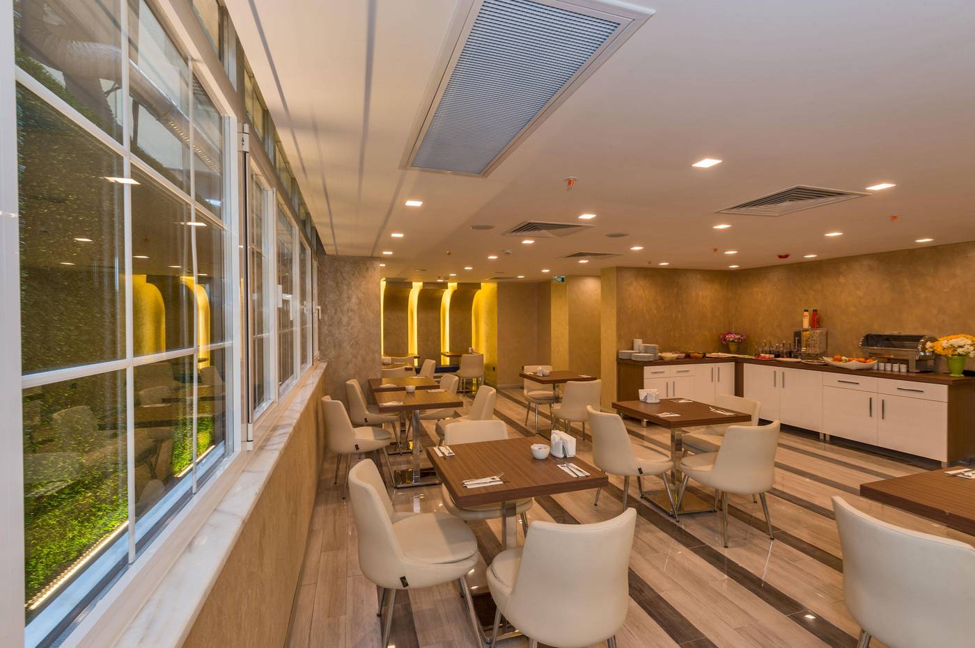 Inntel-Hotel-Istanbul-Restaurant-10