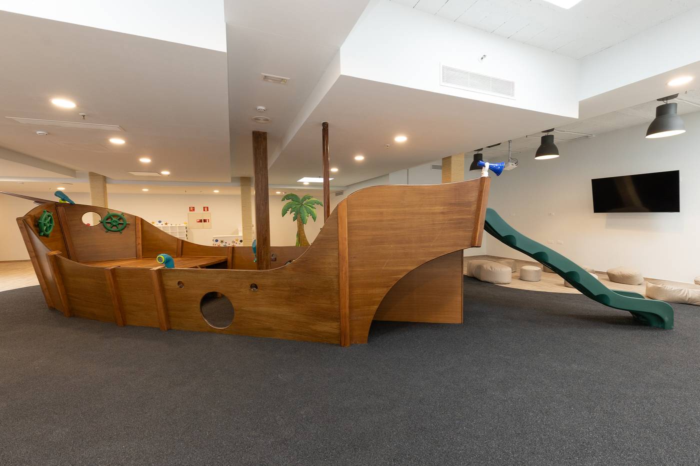 Gran-Castillo-Tagoro-Family---Fun-Playa-Blanca-Sports-and-Entertainment-73