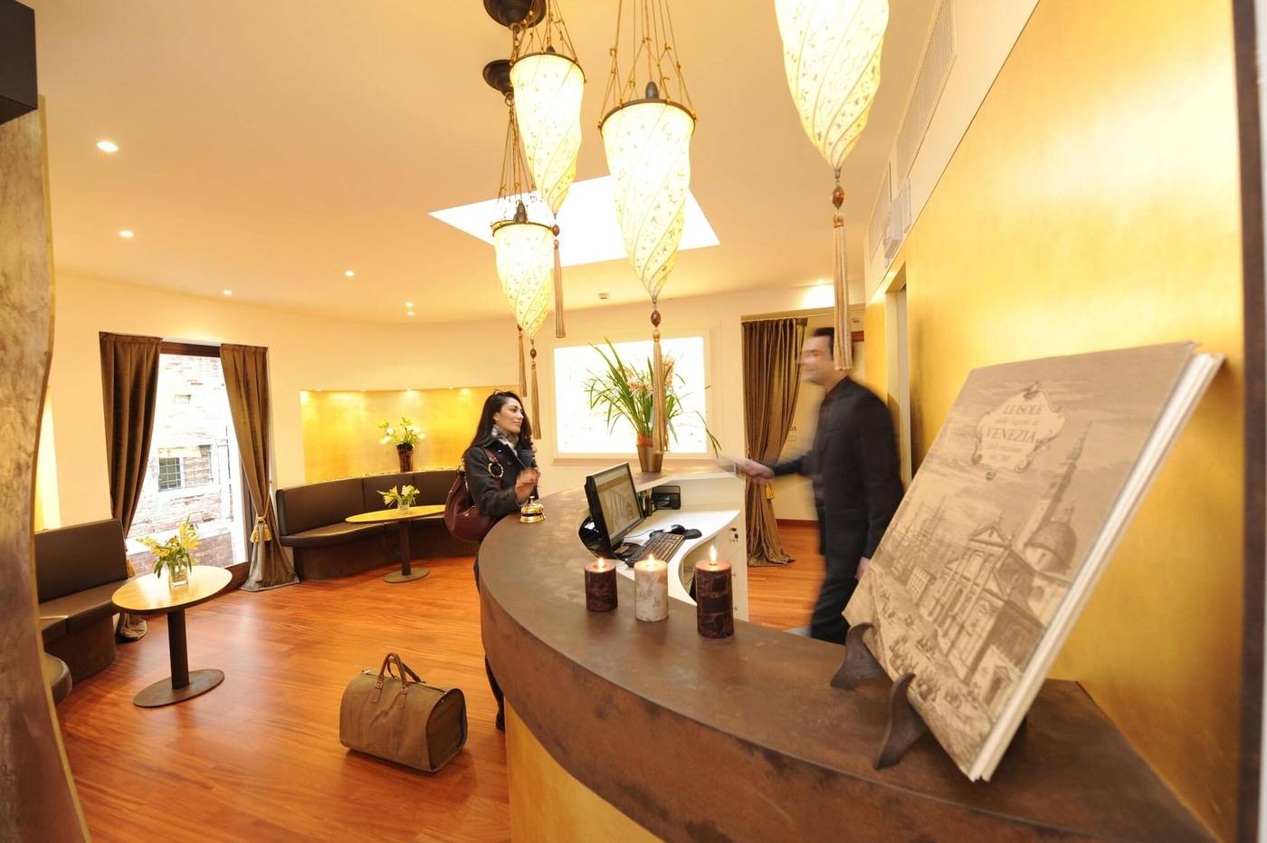 Hotel-Le-Isole-Lobby-13