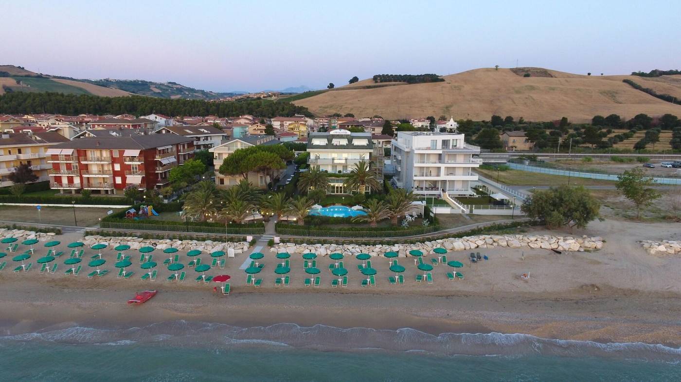 Hotel Ambasciatori-Italy-PINETO-General view-6