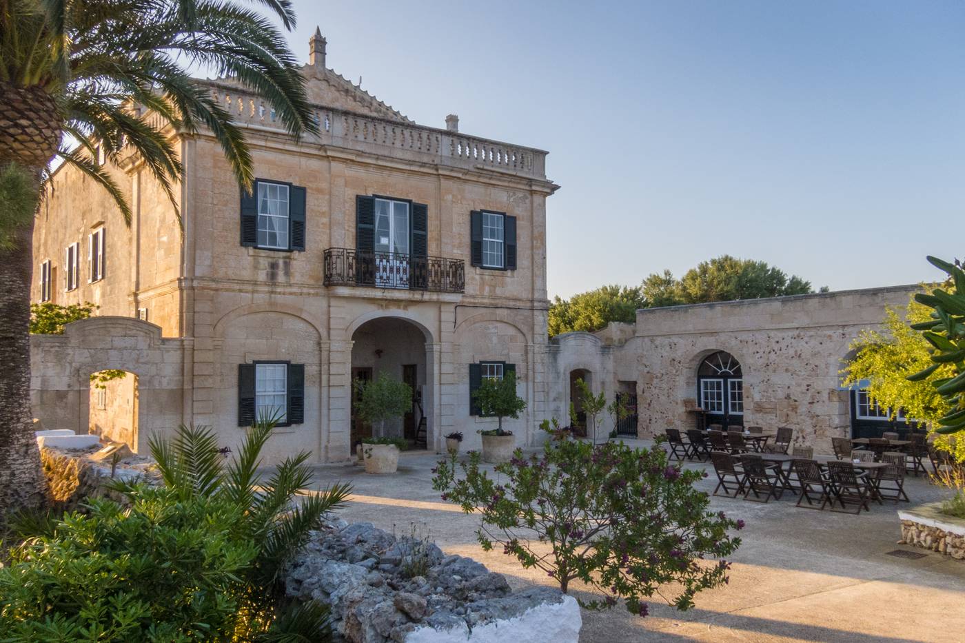 Alcaufar-Vell-Hotel---Restaurant-General-view-6