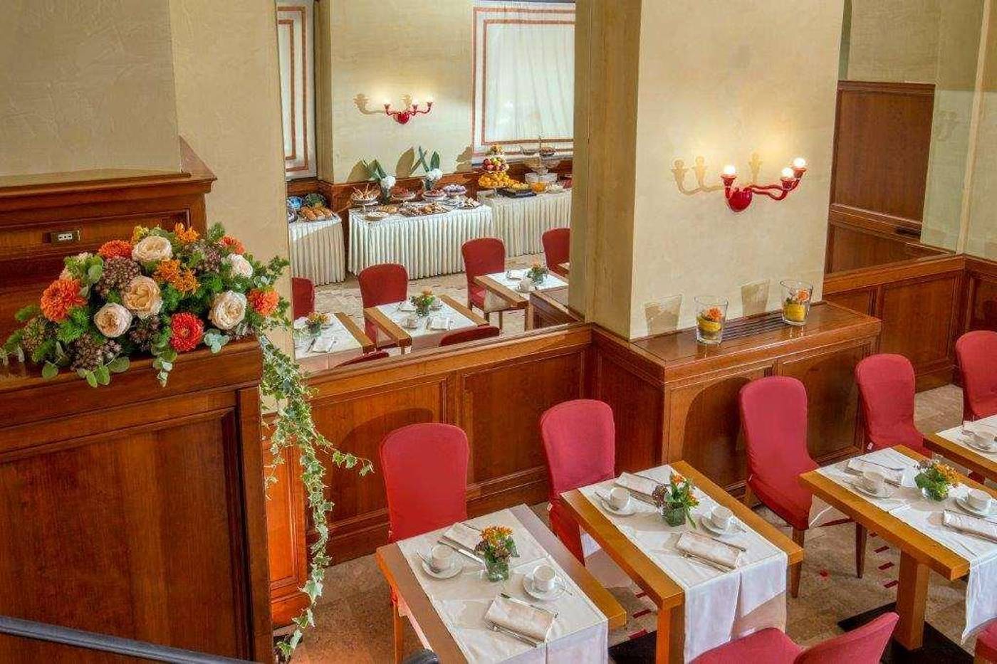 Unaway-Hotel-Empire-Roma-Restaurant-45