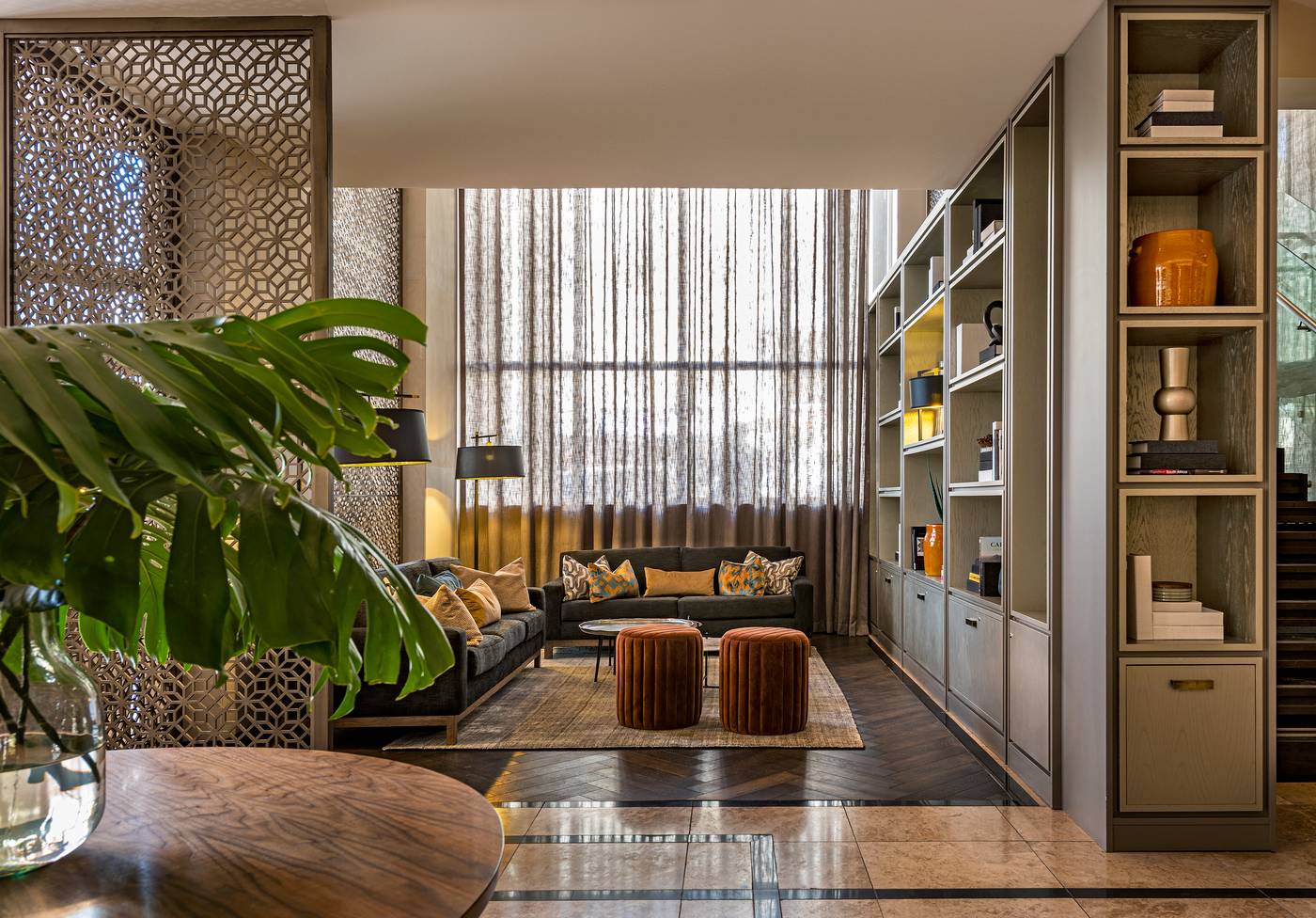 Hyatt-Regency-Cape-Town-Lobby-4