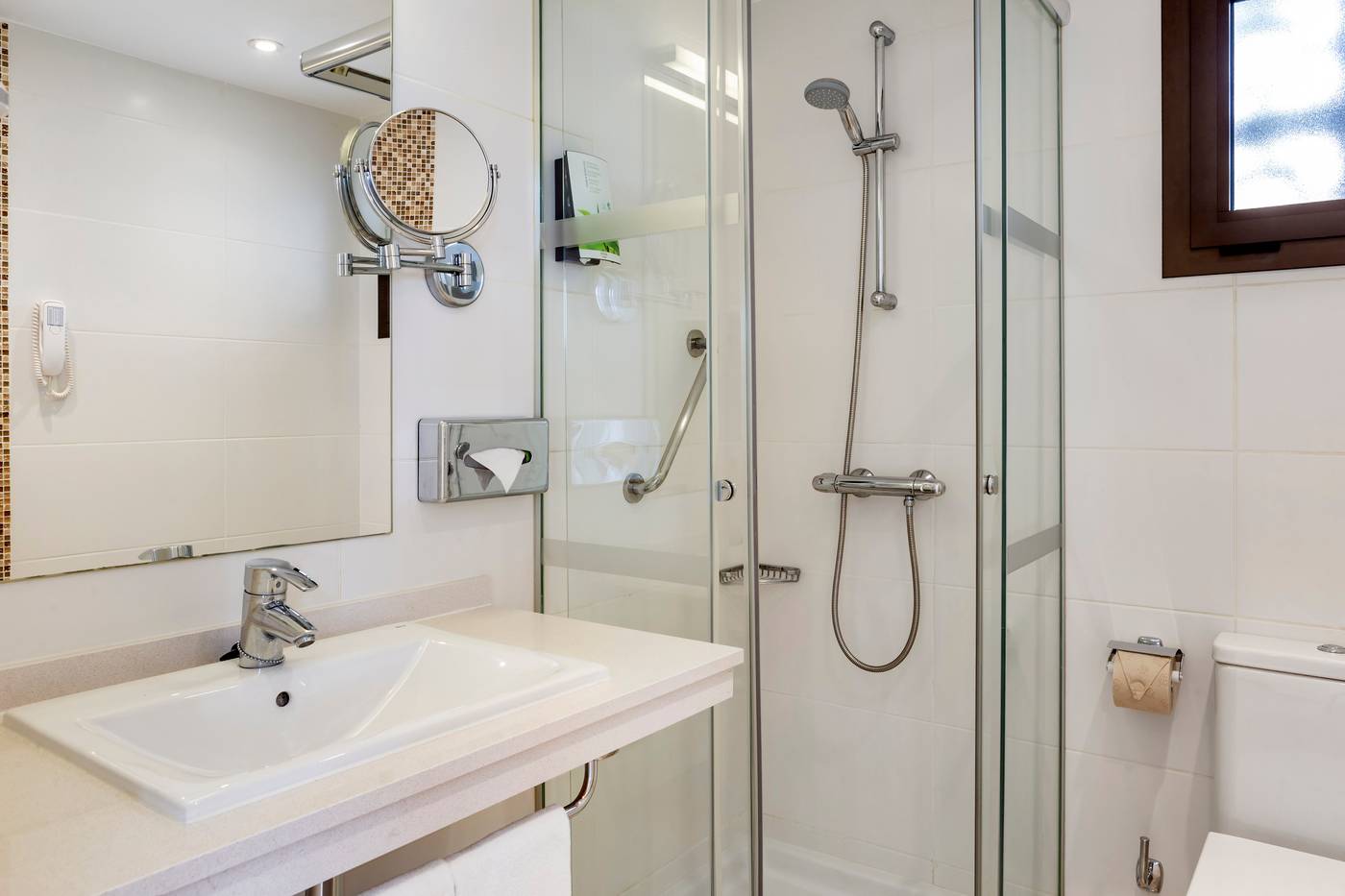 Sunset-Bay-Club-Room-38