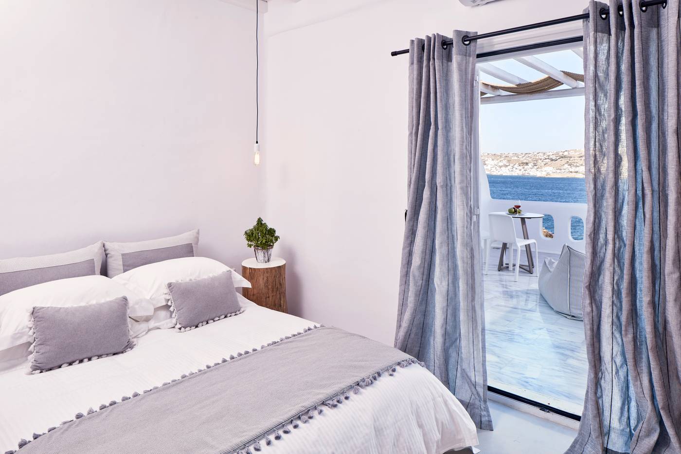 Mykonos-No5-Luxury-Suites---Villas-Room-26