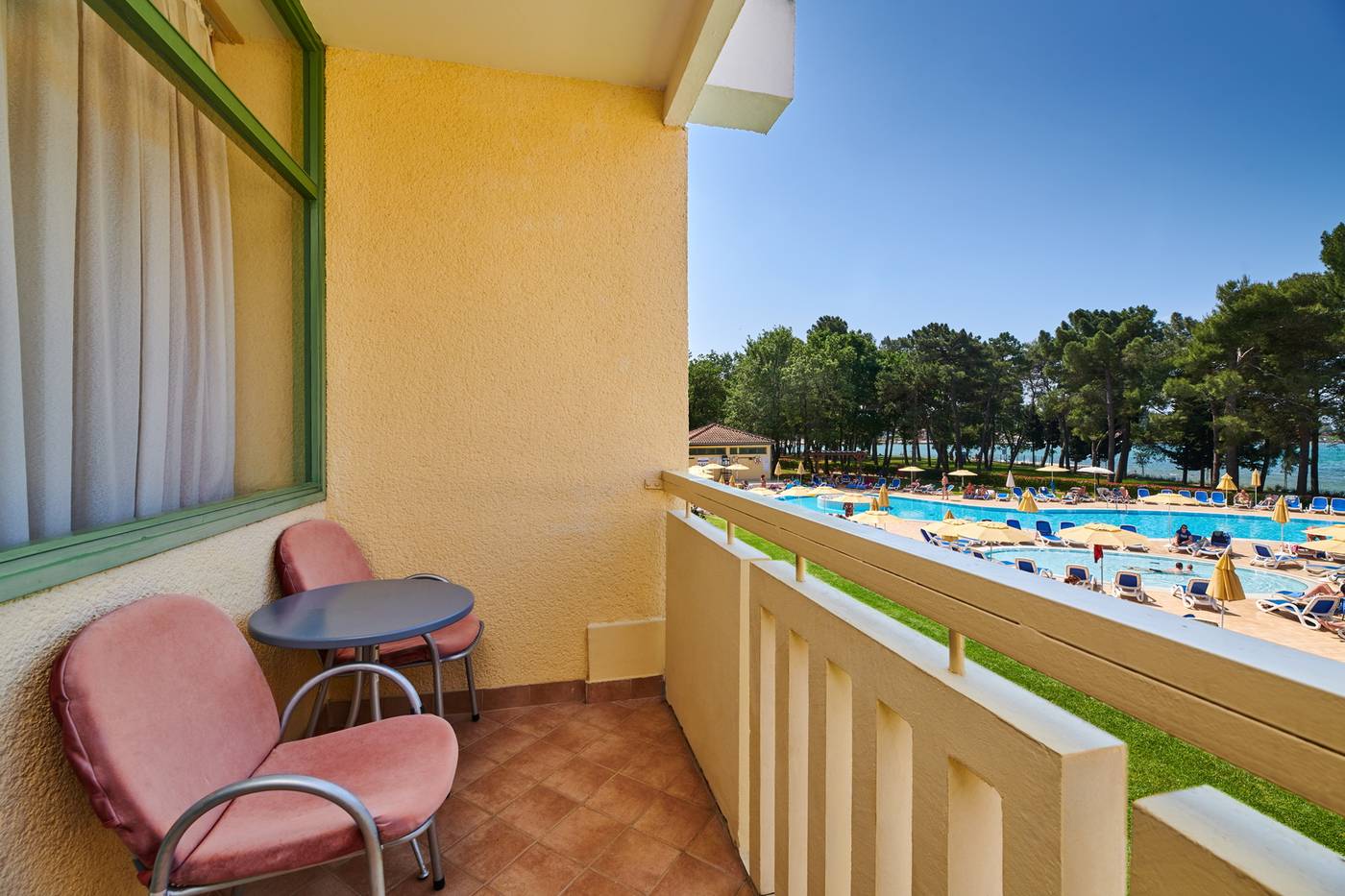 Hotel-Sol-Aurora-Room-11