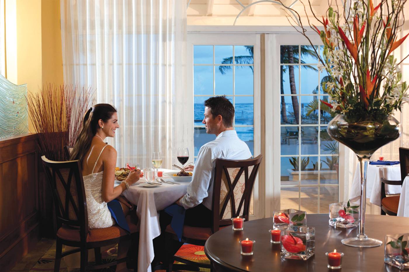 Magdalena-Grand-Beach-Resort-Restaurant-16