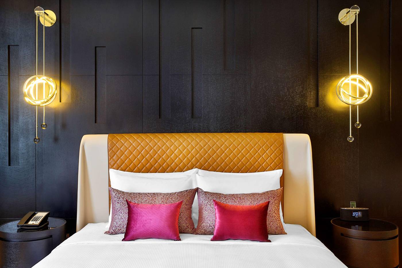 AlRayyan-Hotel-Doha--Curio-Collection-by-Hilton-Room-35