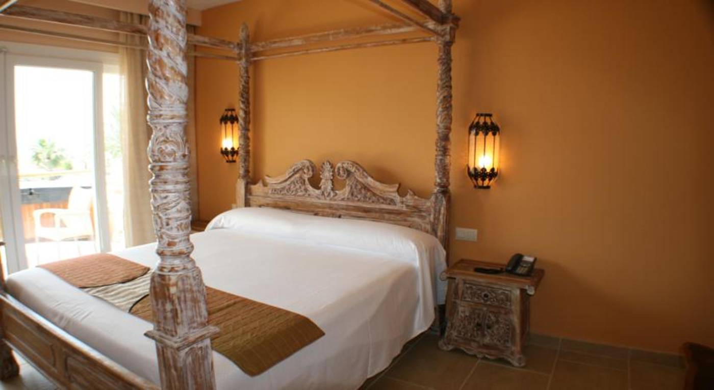 Hotel-El-Cortijo-de-Zahara-THe-Senses-Collection-Room-19