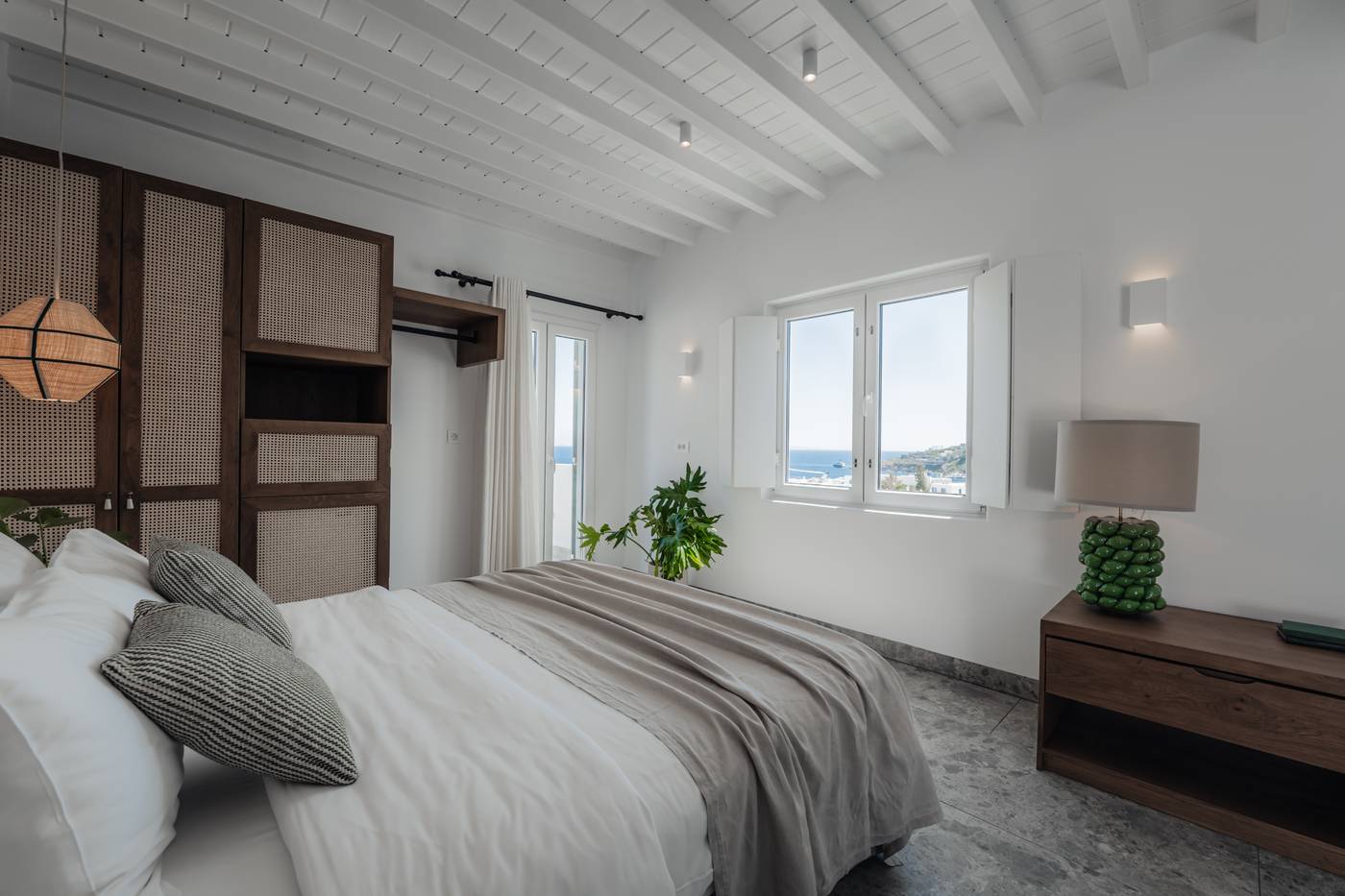 Pelican-Bay---Art-Hotel-Room-23