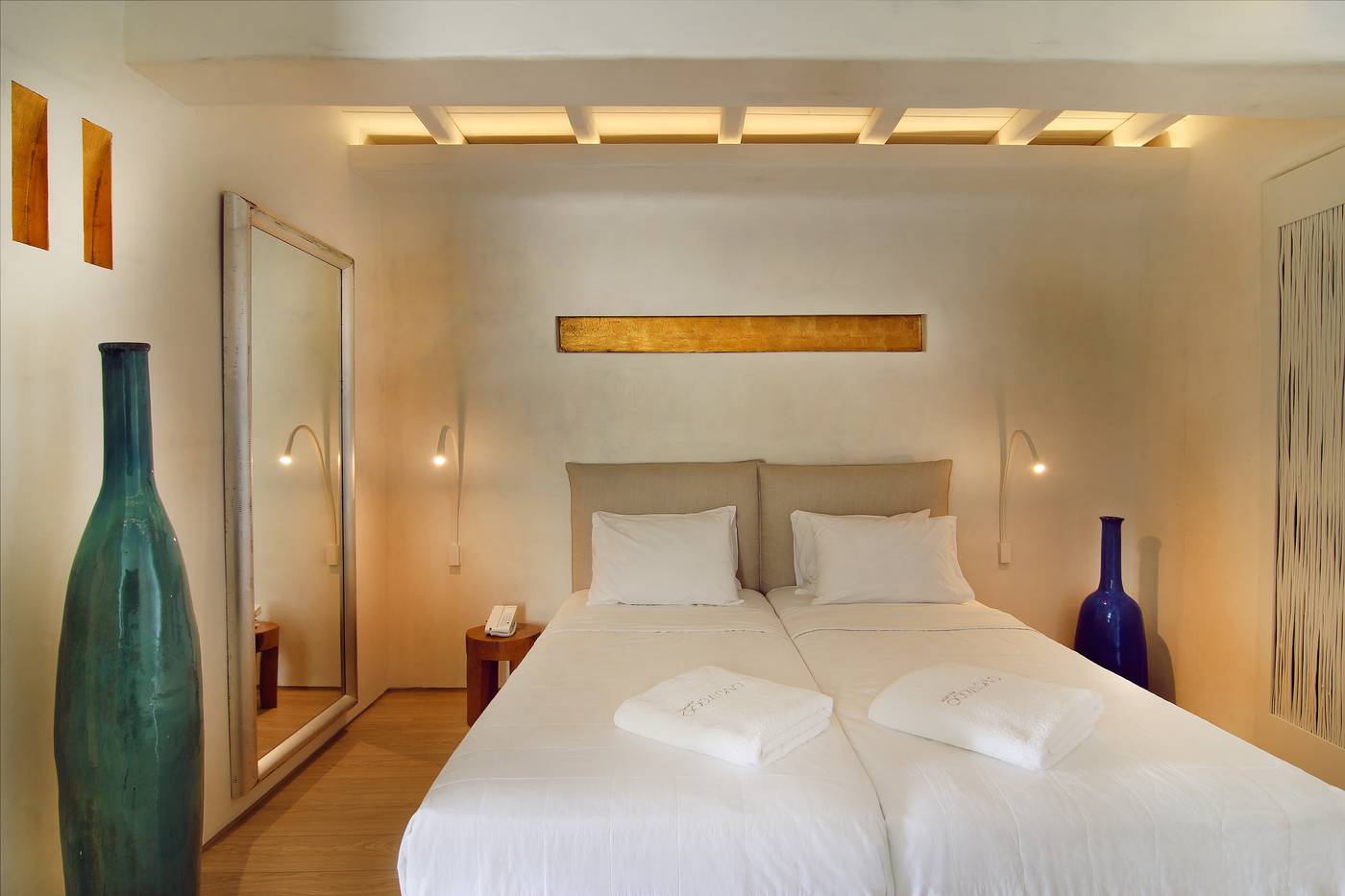 Cavo-Tagoo-Hotel-Room-14