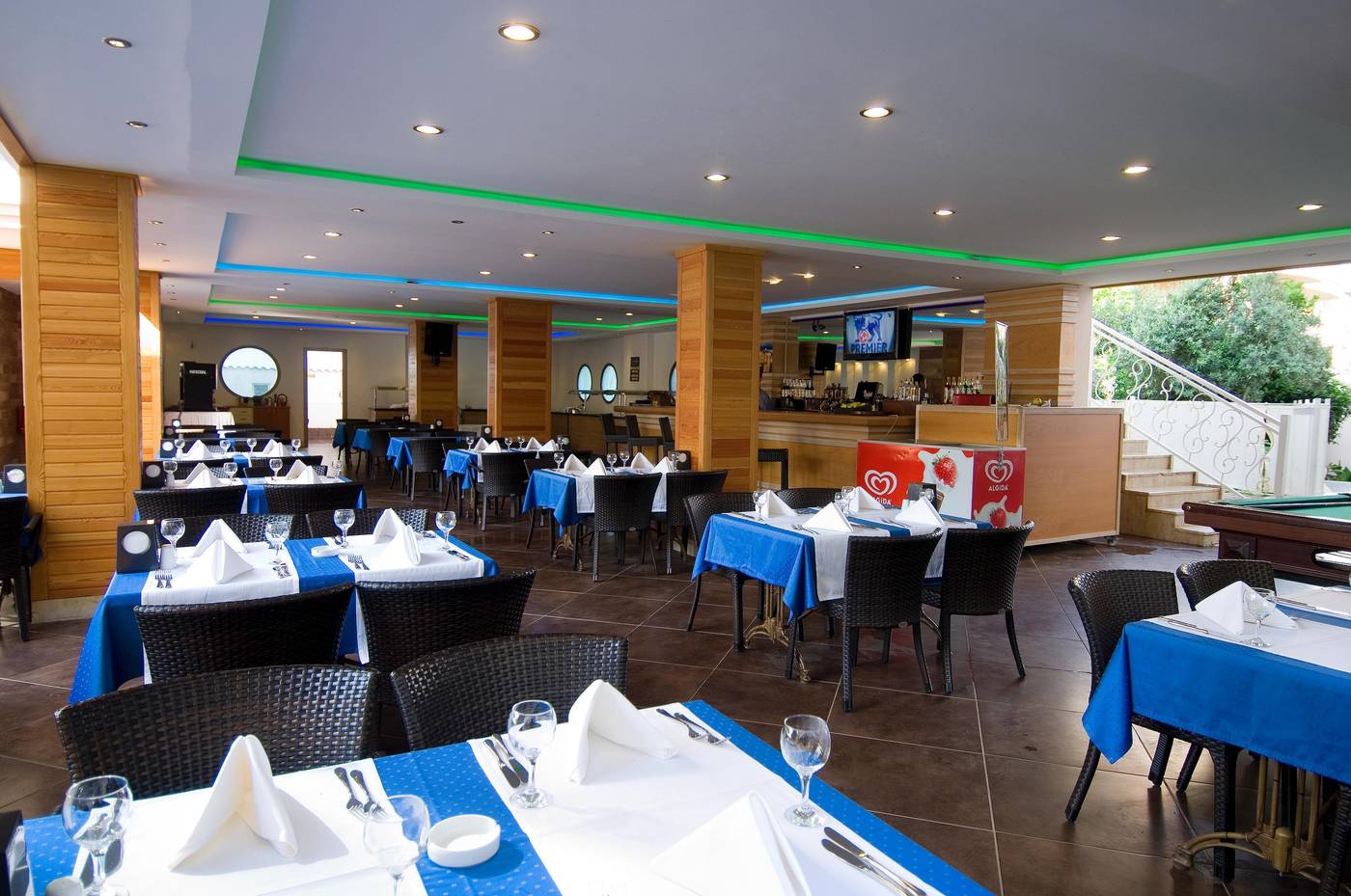 Supreme-Hotel-Restaurant-31