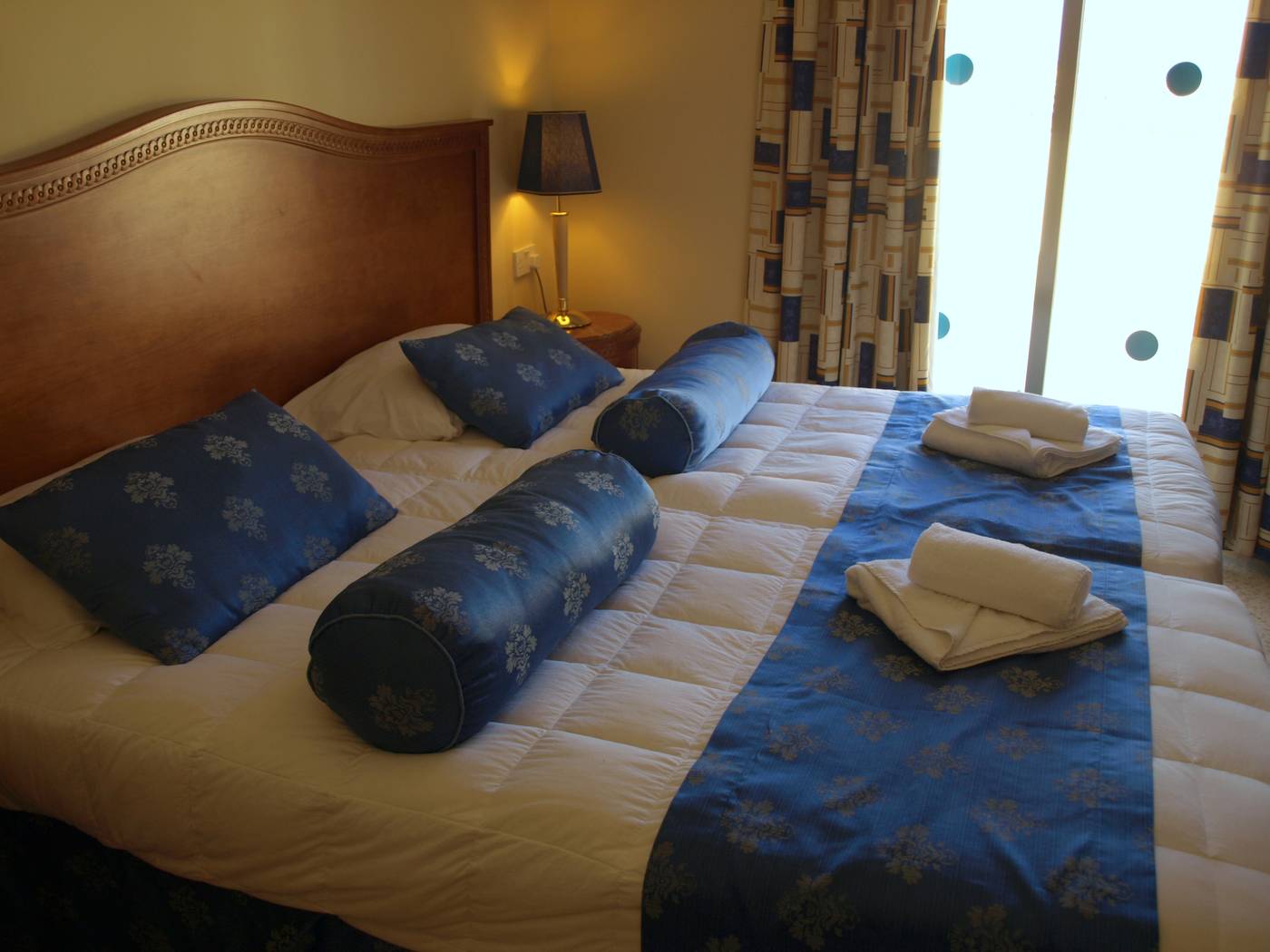 The-St-George-Park-Hotel-Room-16