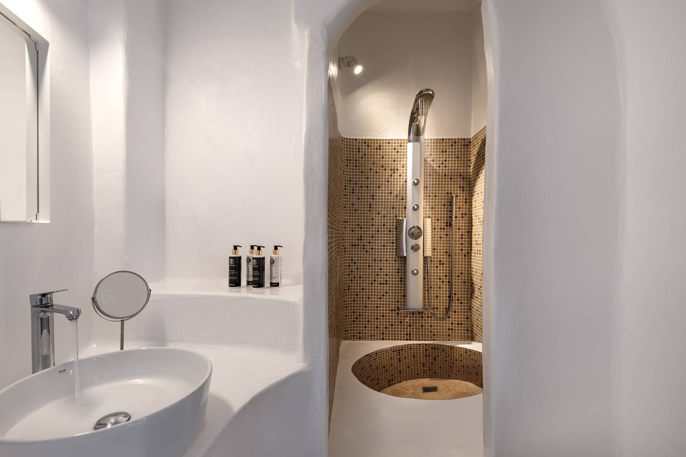 Caldera-Villas-Room-17