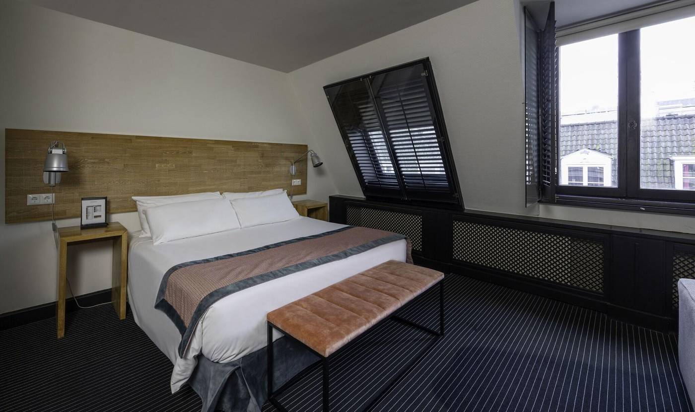 Catalonia-Vondel-Amsterdam-Room-48