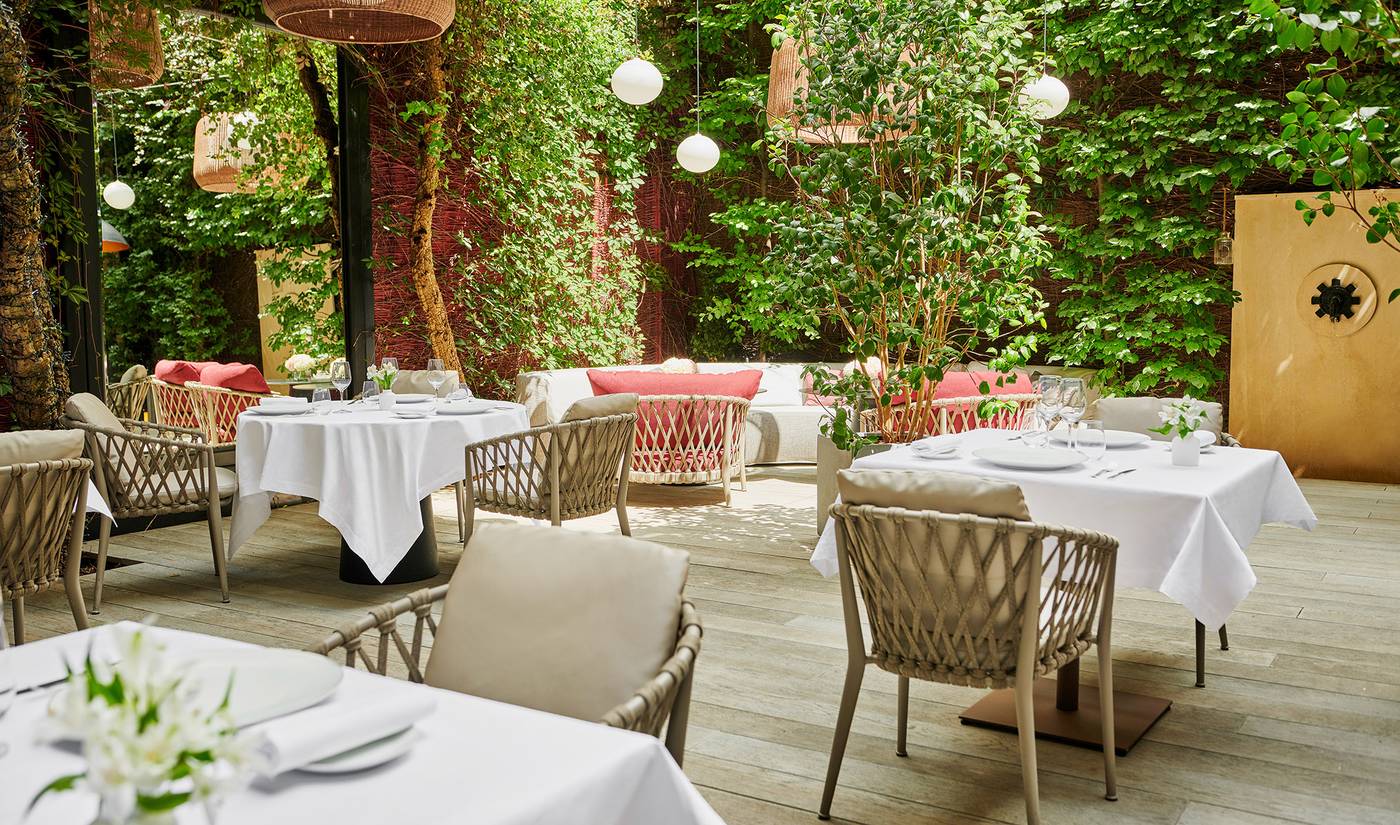 Hotel-Lancaster-Paris-Champs-Elysees-Terrace-25