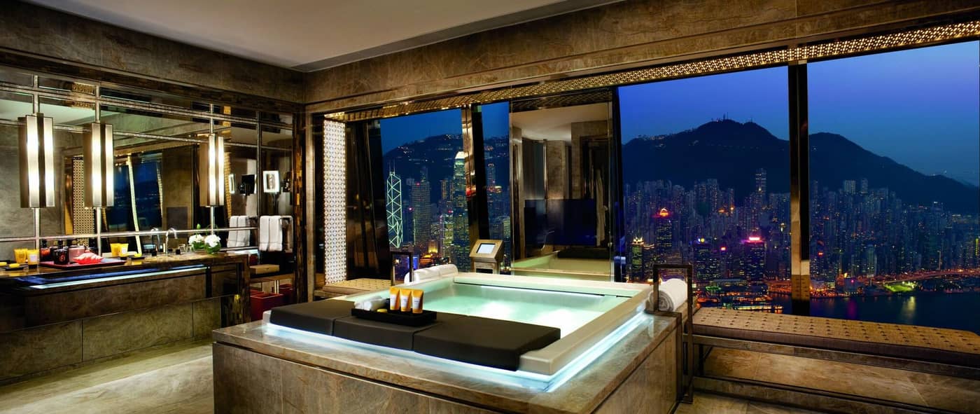 The-Ritz-Carlton--Hong-Kong-Room-49
