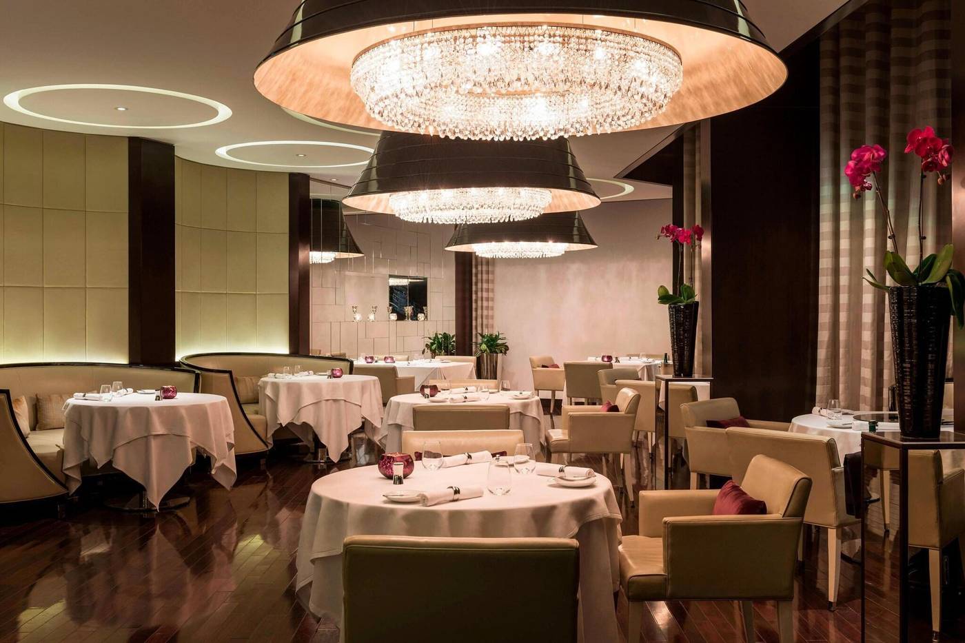 Le-Royal-Meridien-Beach-Resort-and-Spa-Restaurant-58