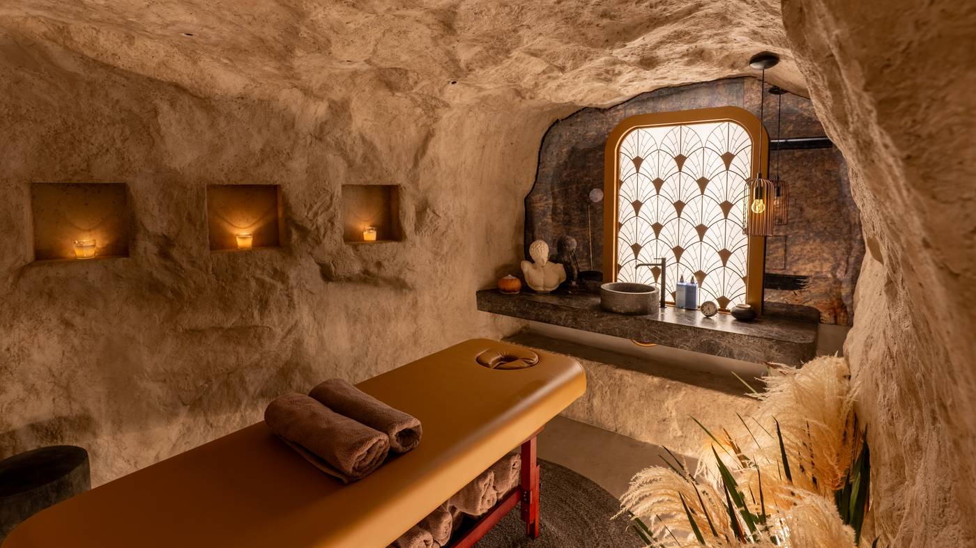 Gatsby-Athens-Sports-and-Entertainment-38