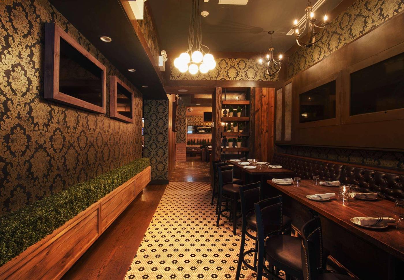 Hilton-Garden-Inn-New-York-Midtown-Park-Ave-Restaurant-23