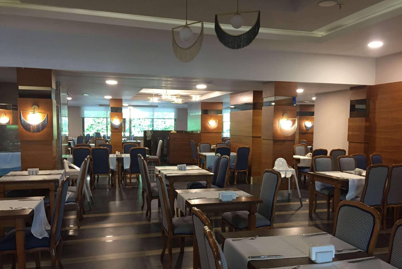 Wyndham-Garden-Lara-Restaurant-40