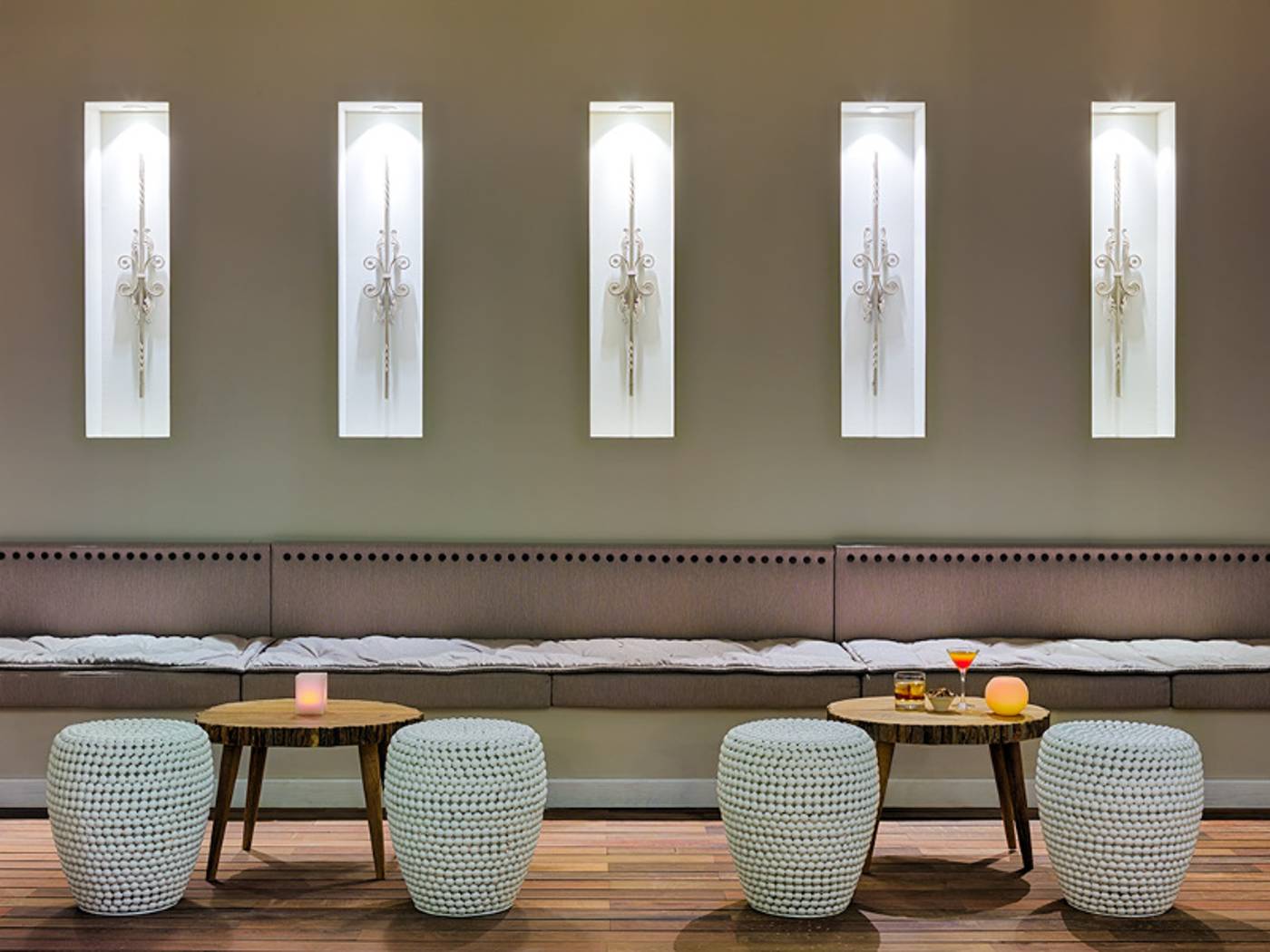 H10-White-Suites---Adults-Only-Lobby-35