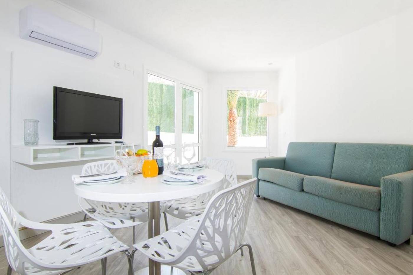 Checkin-Bungalows-Atlantida-Room-21