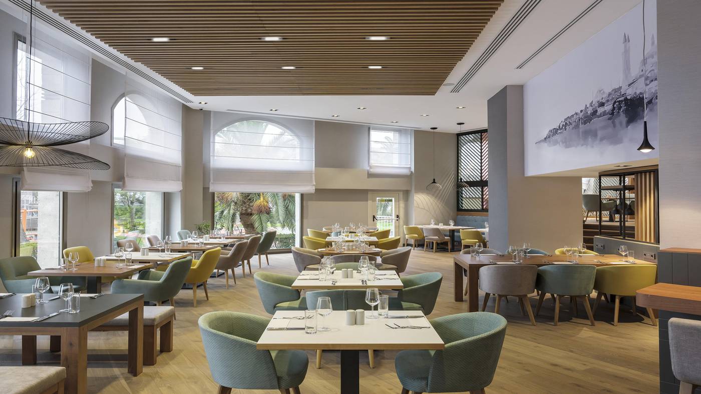 Holiday-Inn-Istanbul-Old-City-Restaurant-37