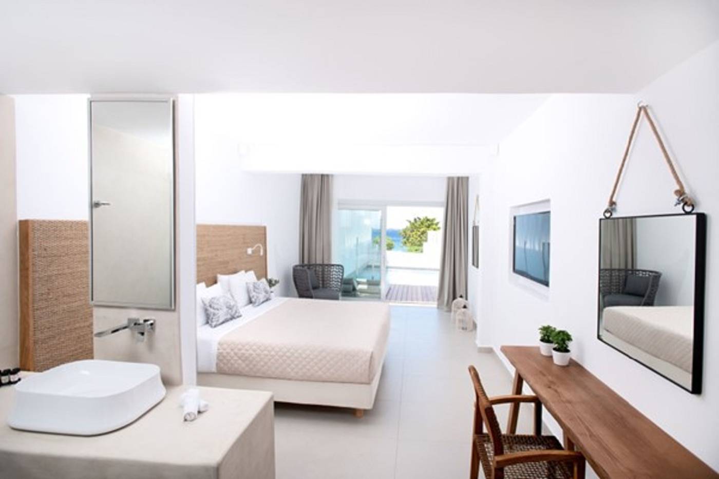 Manoulas-Beach-Room-24