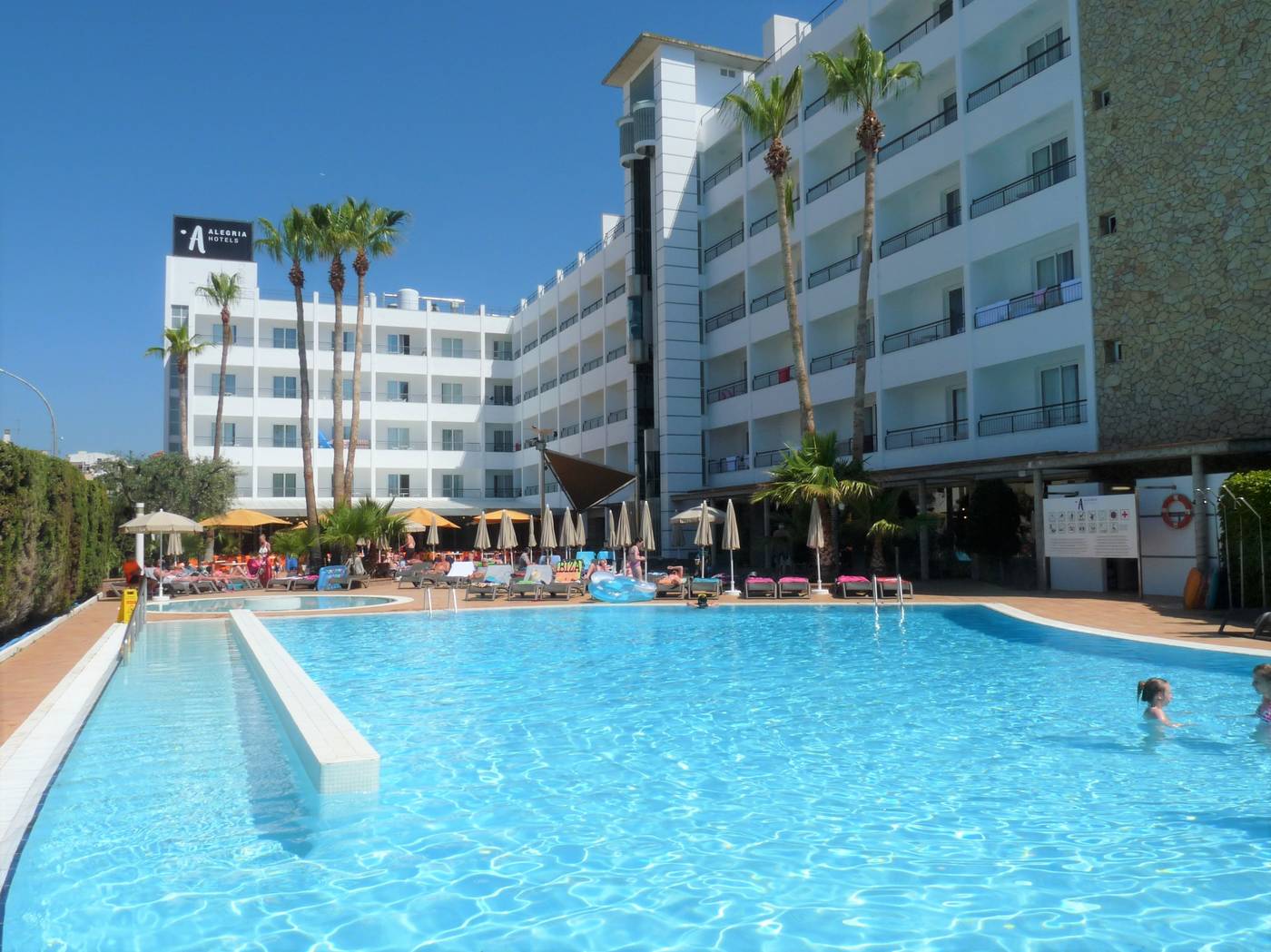 30 Degrees Hotel Pineda Splash in Costa Brava, Menorca, Spain