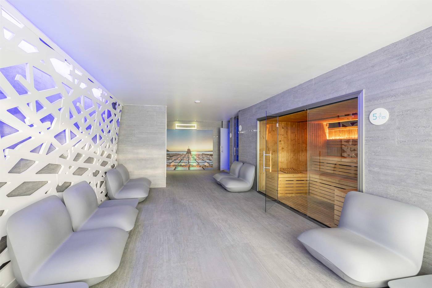 Barcelo-Teguise-Beach-Sports-and-Entertainment-78