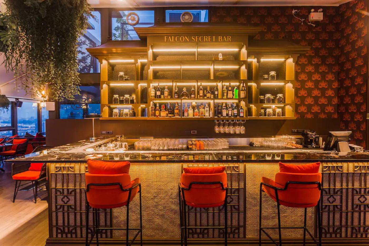 Wyndham-Bangkok-Queen-Convention-Centre-Bar-27