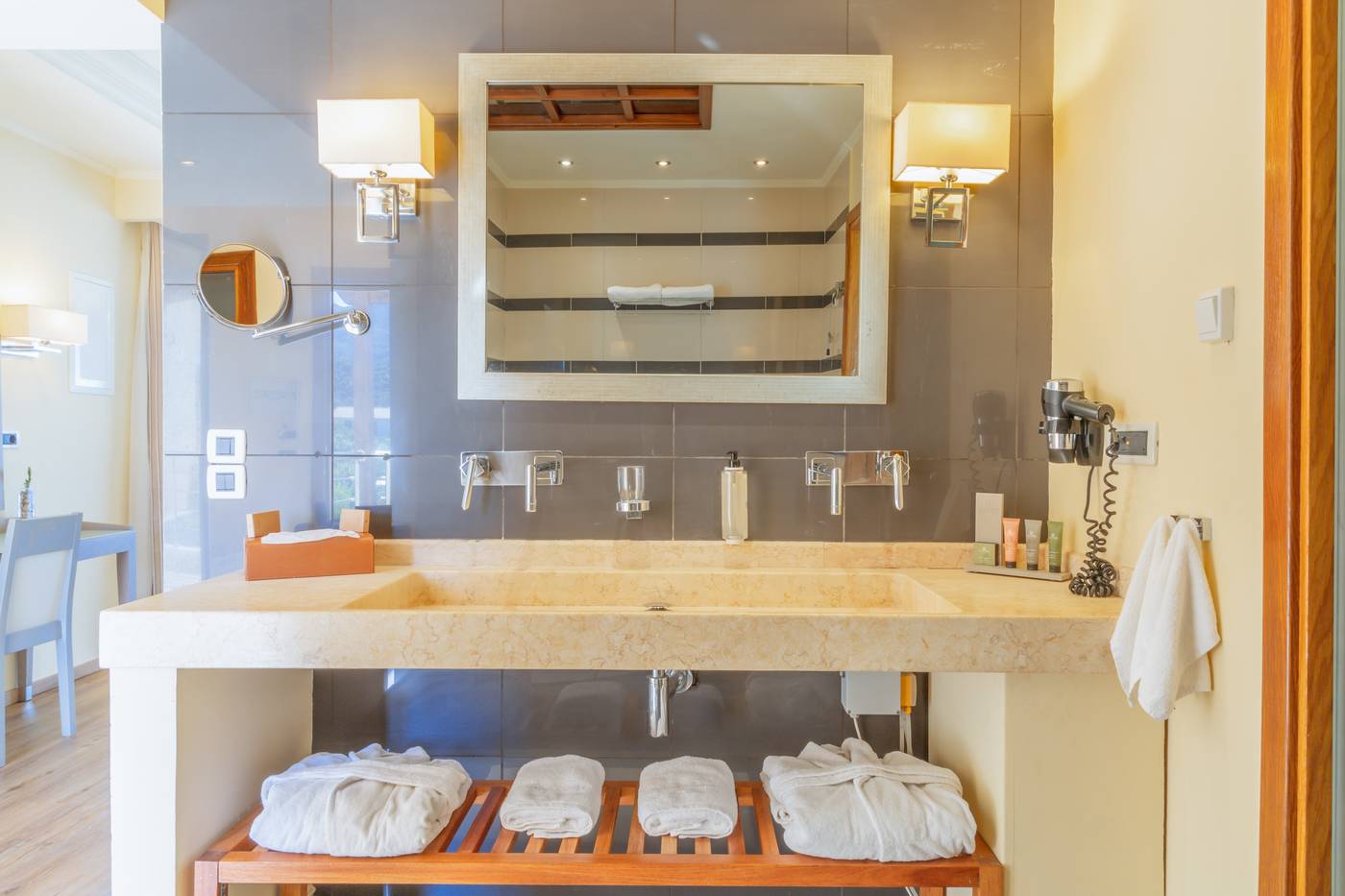 Restia Suites Exclusive Resort - New