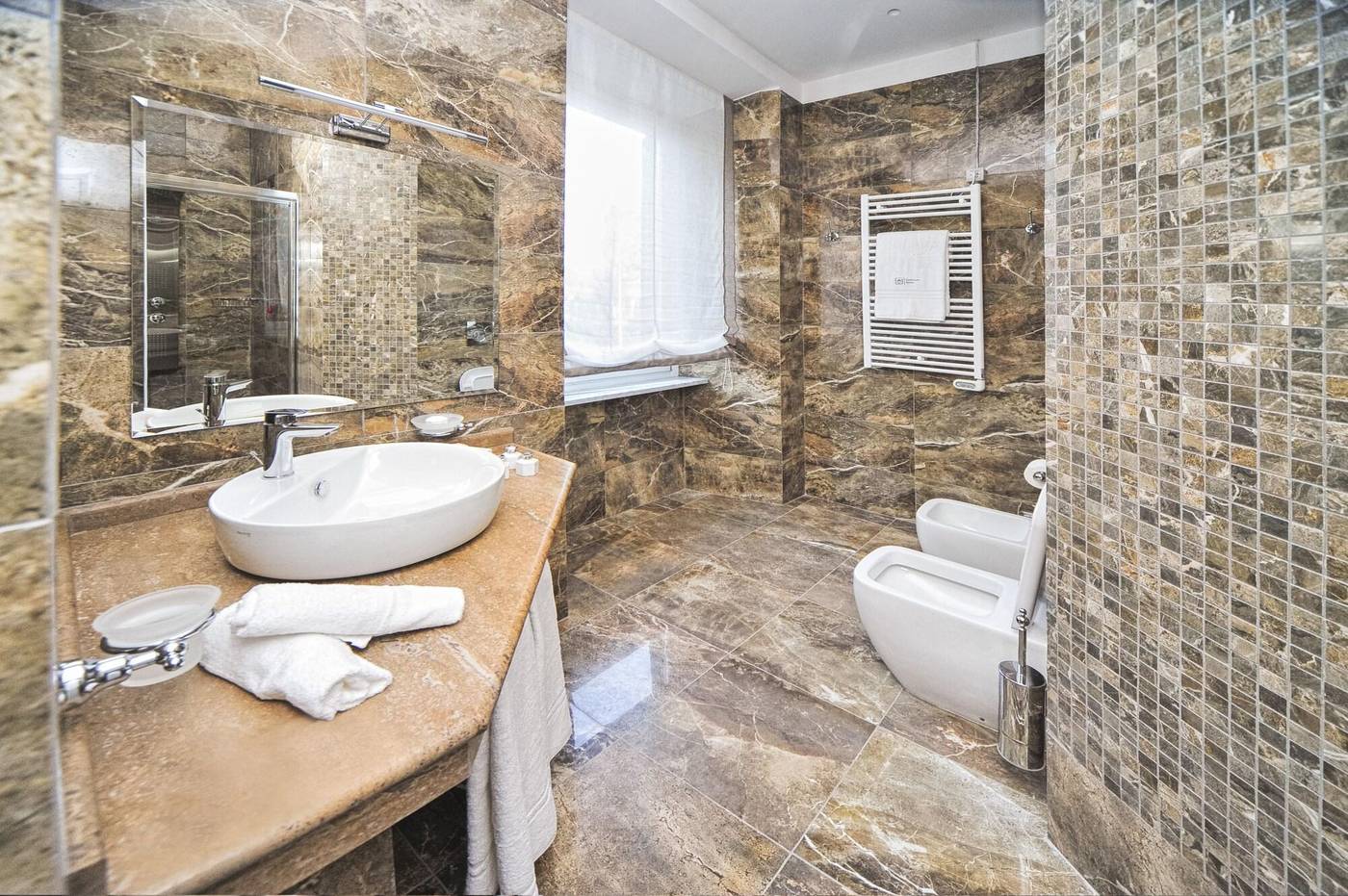 Via-Veneto-Suites-Room-43