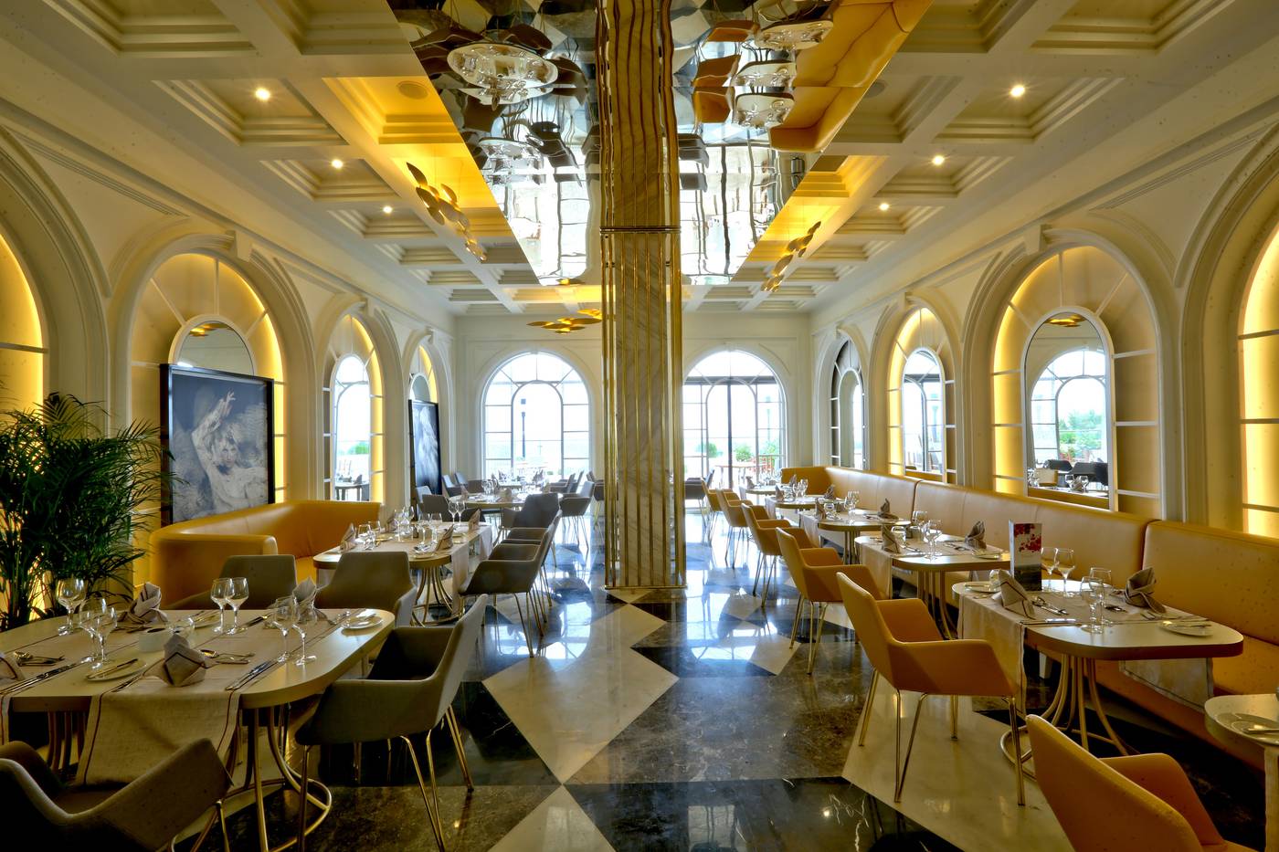 Side-Star-Elegance-Restaurant-35