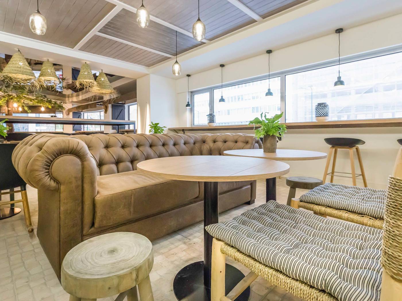 ibis-Styles-Lisboa-Centro-Marqu-s-de-Pombal-Bar-7