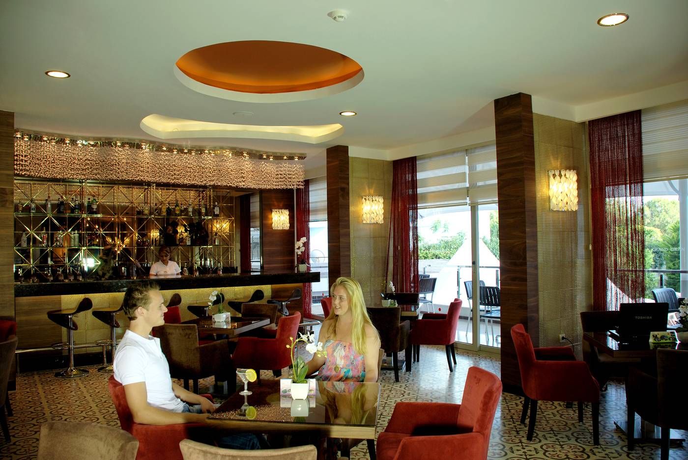 Grand-Okan-Hotel-Bar-27