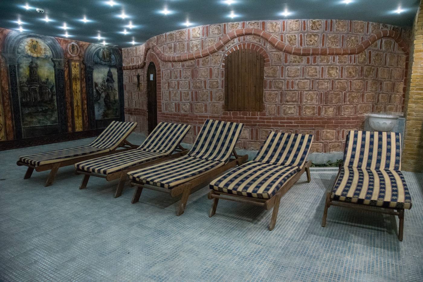 Imperial-Palace-Sports-and-Entertainment-59