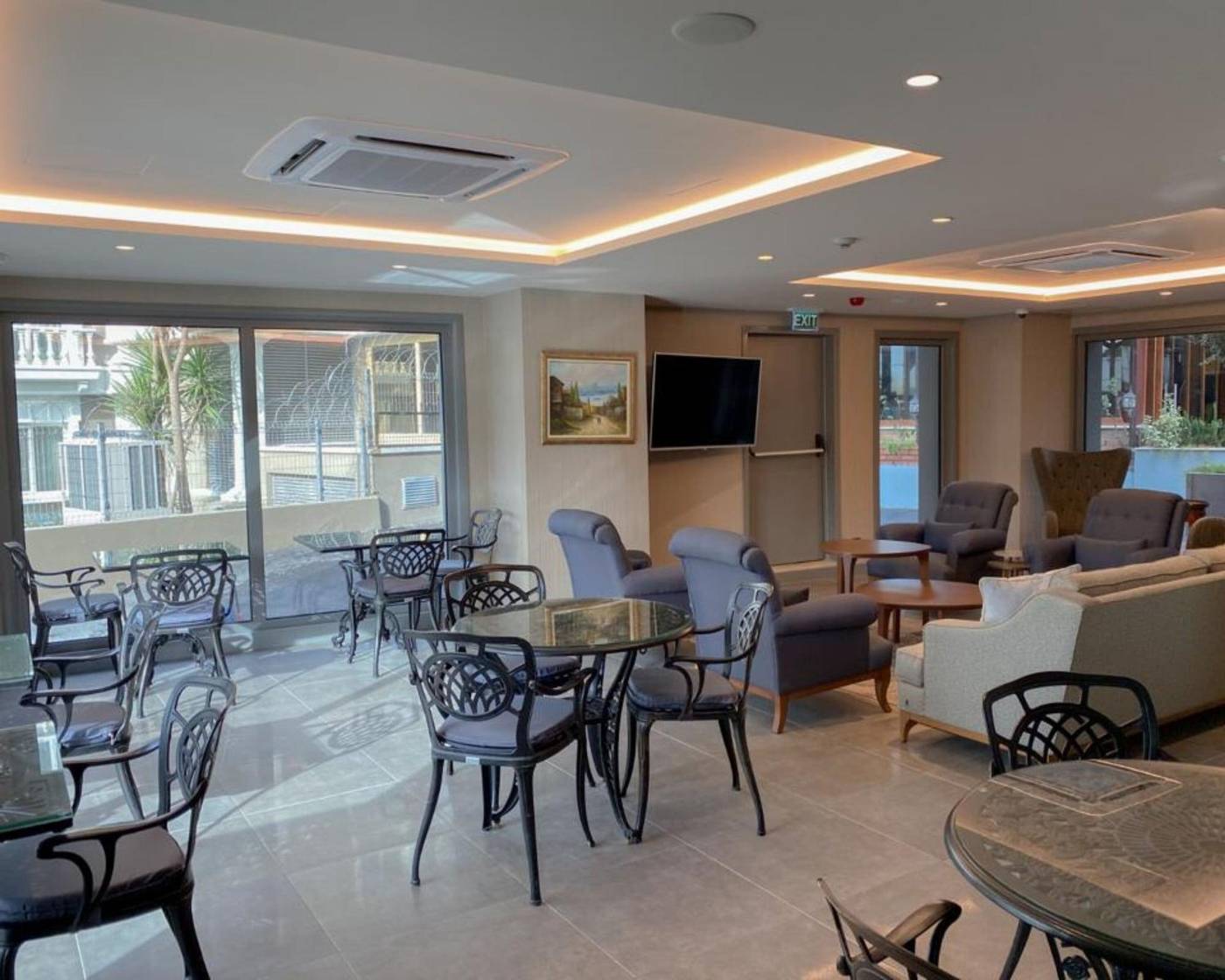 Eresin-Hotels-Express-Bar-8