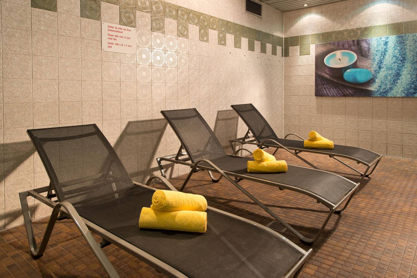 Leonardo-Hotel-Koln-Pool-40