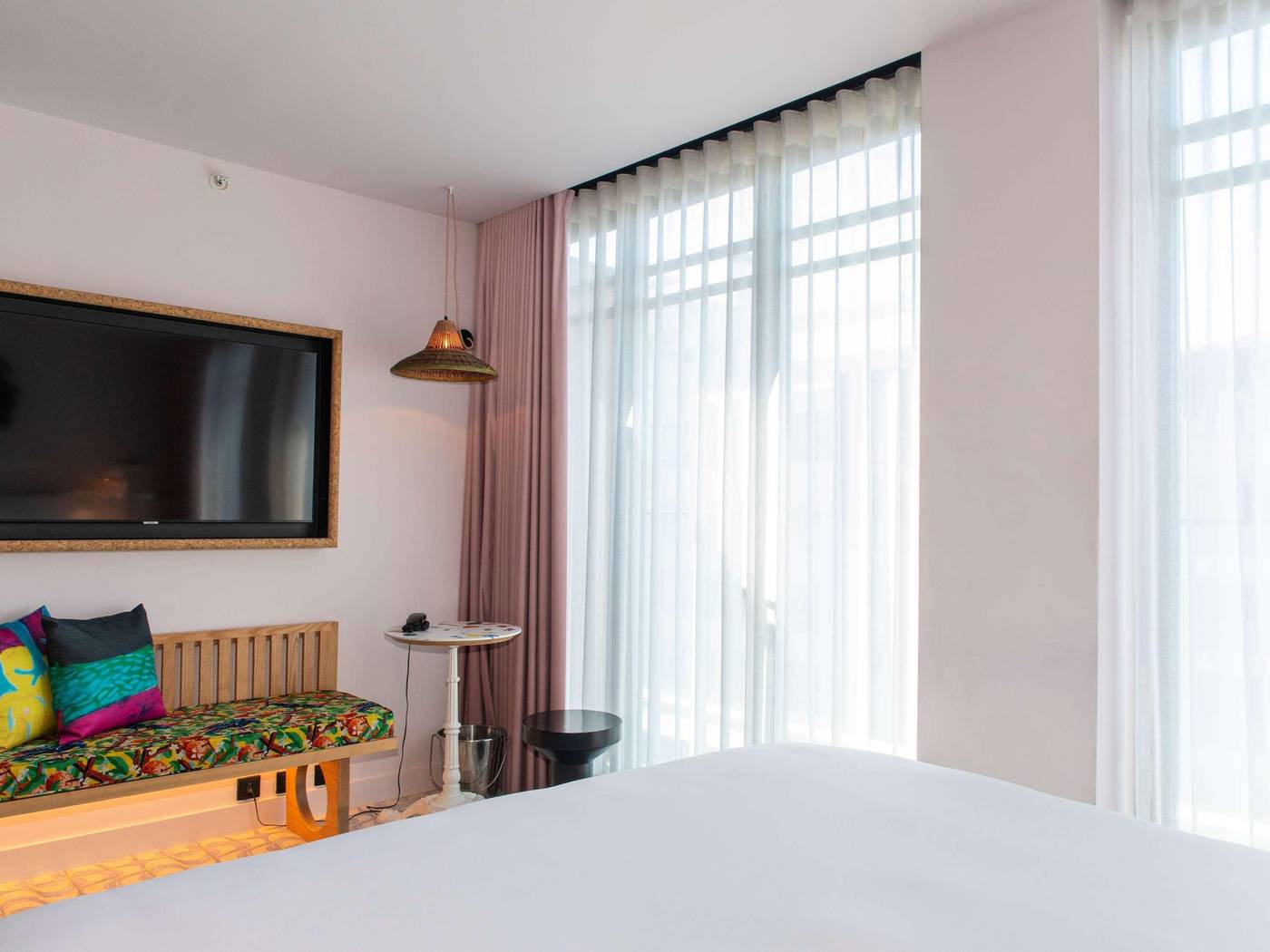 Mama-Shelter-Lisboa-Room-30