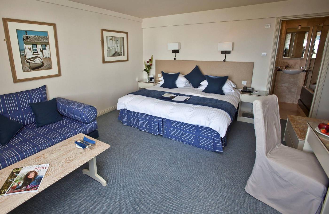 Cobo-Bay-Hotel-Room-5