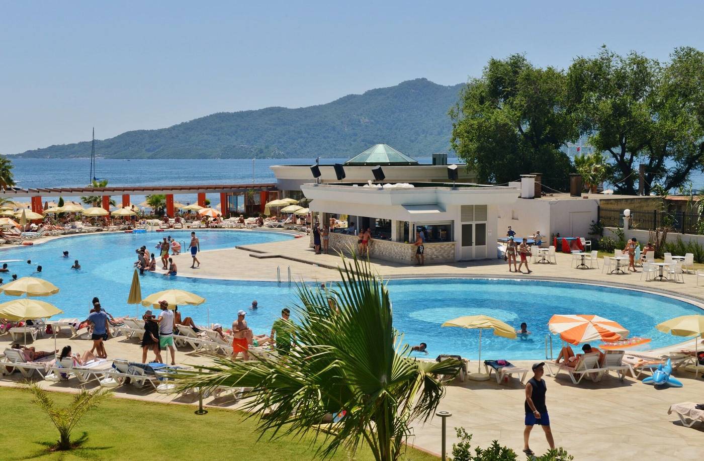 Green-Nature-Diamond-Hotel-Pool-6