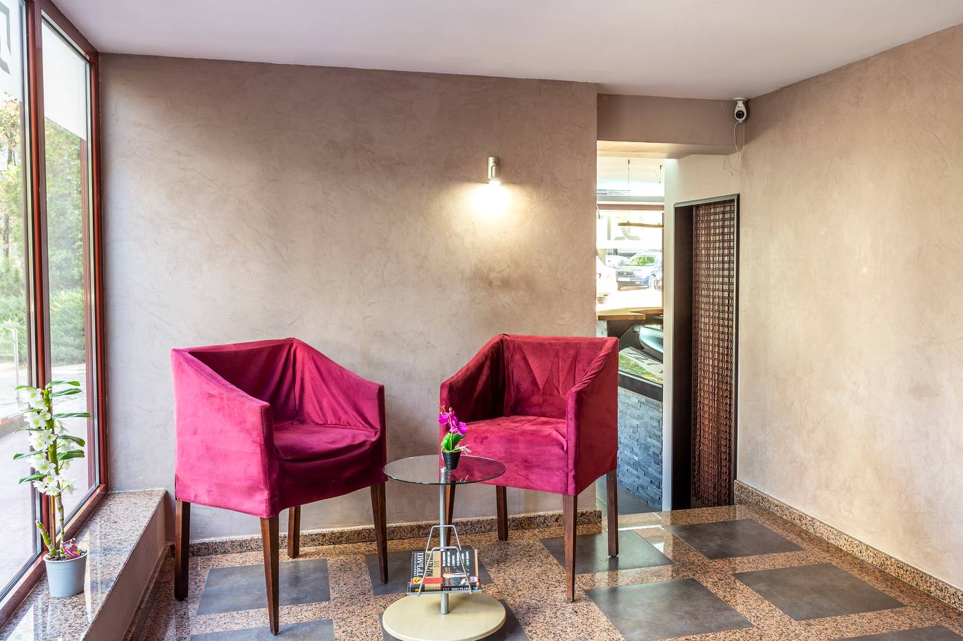Cityhome Aparthotel-Bulgaria-Sofia-Lobby-1