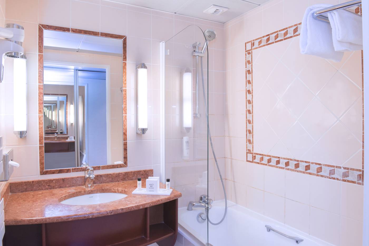 Hotel-Villa-Modigliani-Vacances-Bleues-Room-22