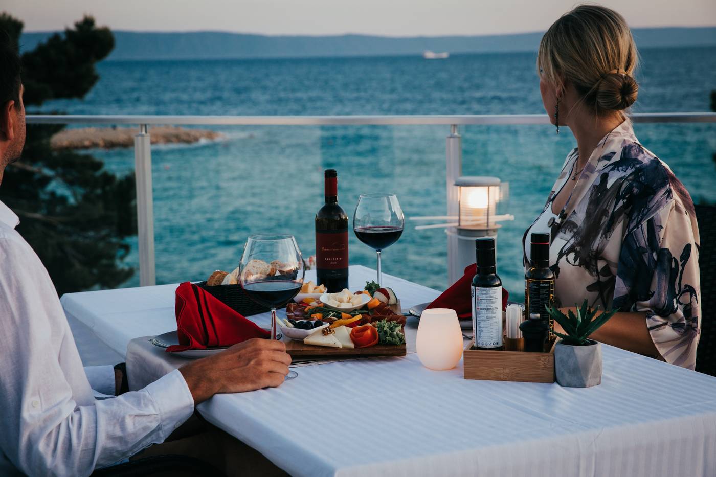 Romana-Beach-Apartments-Restaurant-37